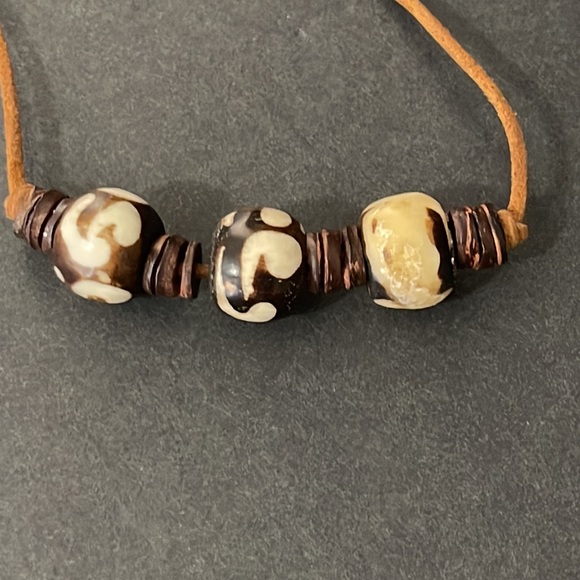 SURFER BEADED LEATHER CORD NECKLACE - Picture 2 of 6
